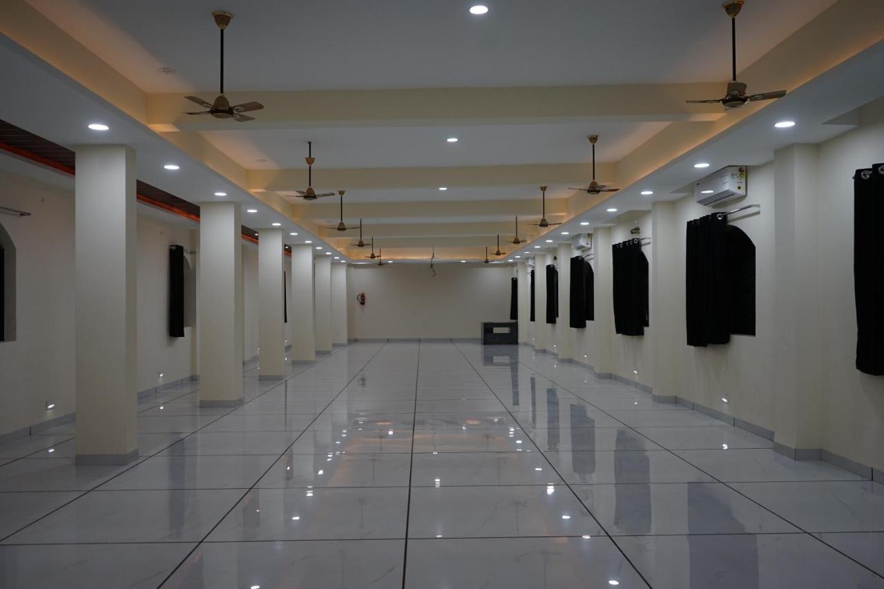 Ratna Mahal Dhāmnod Extérieur photo